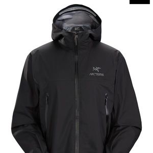 Arc’teryx Mens Beta Jacket in Black